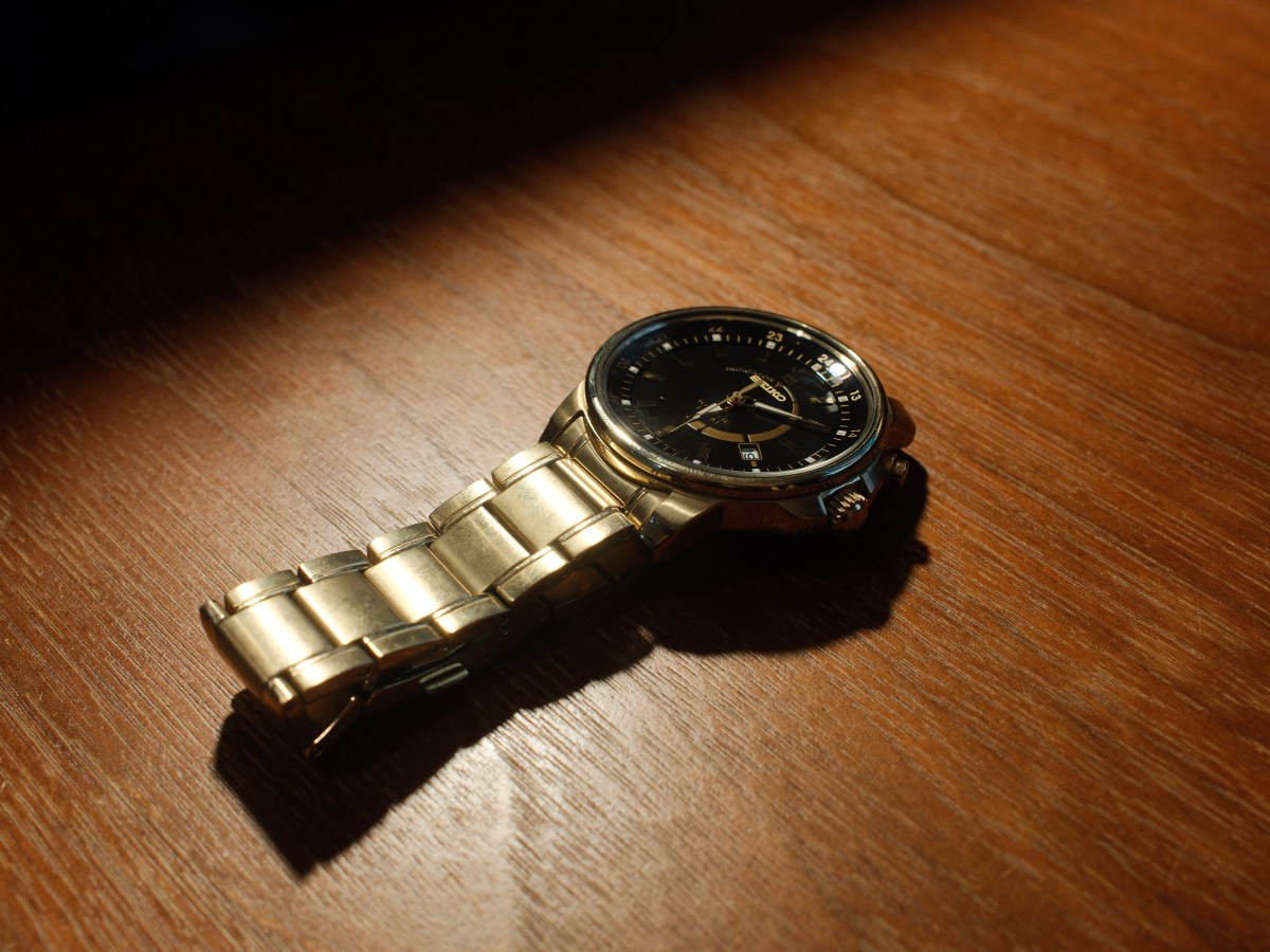 日曜日、時計を直しに